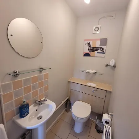 President Road- A Spacious And Homely Four Bed House By Catchpole Stays Lexden Exterior photo