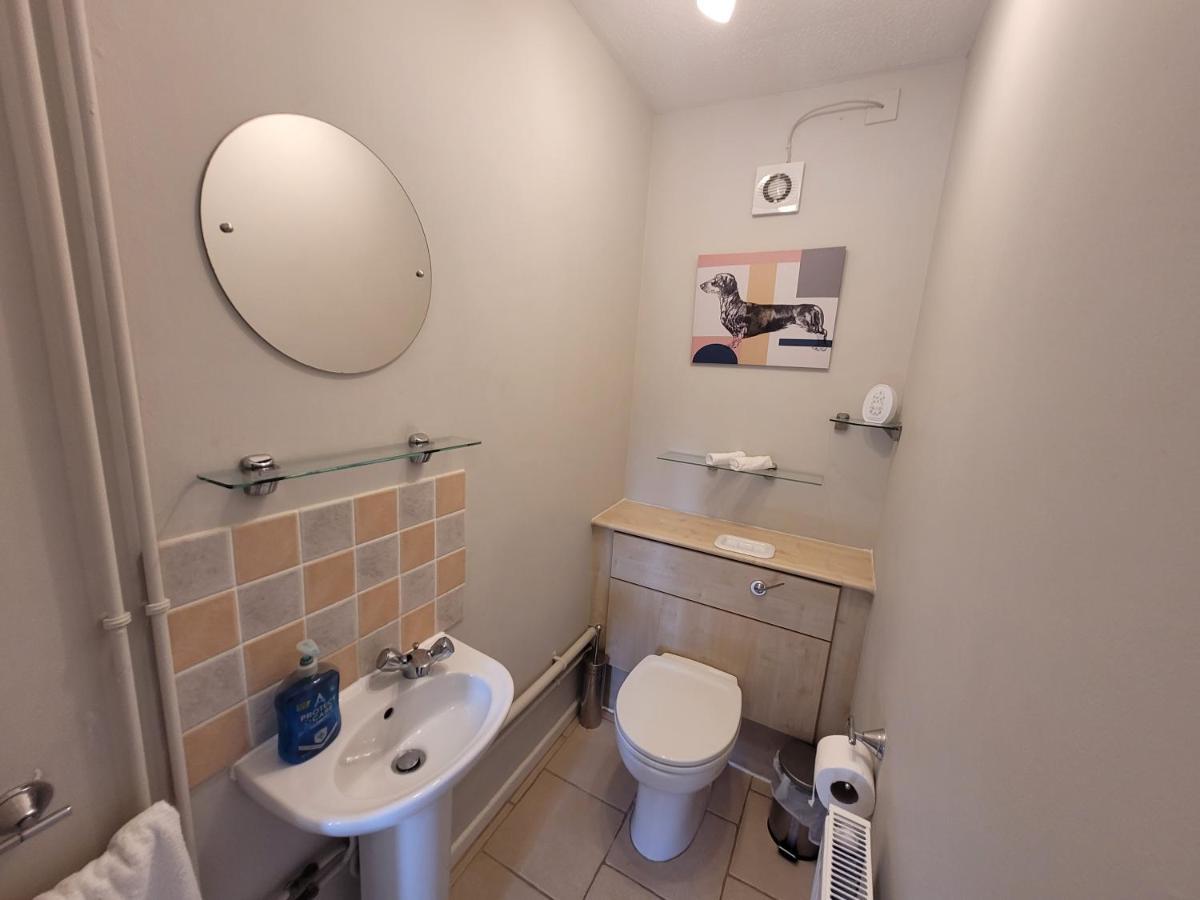 President Road- A Spacious And Homely Four Bed House By Catchpole * Lexden